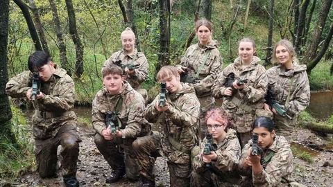  Sixth Form Bolton Students Enjoy a Taste of Army Life