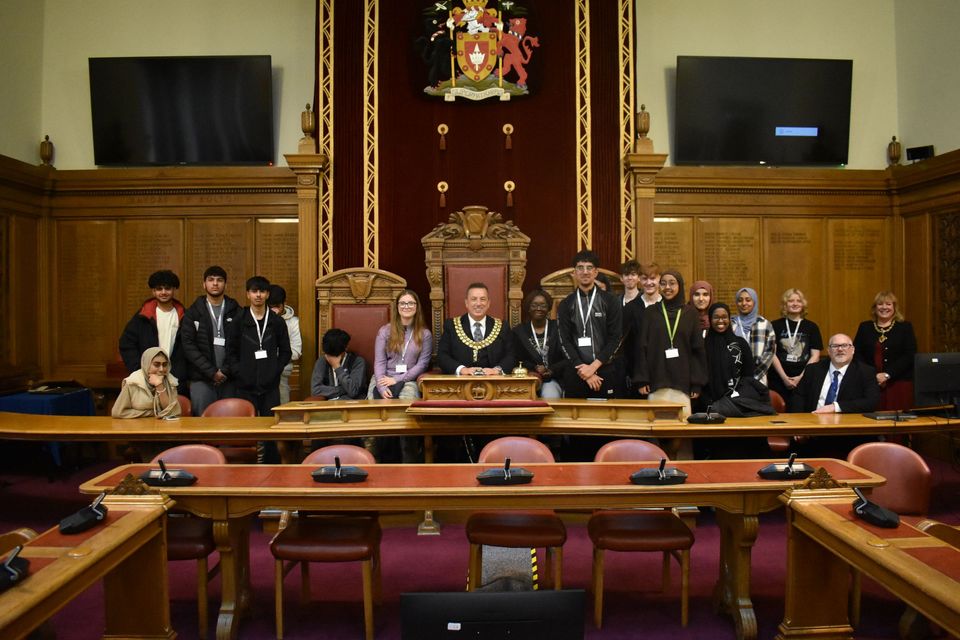 Image of students on trip to Town Hall Image of students on trip to Town Hall